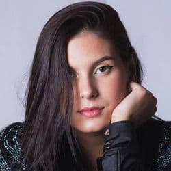 Ana Castela